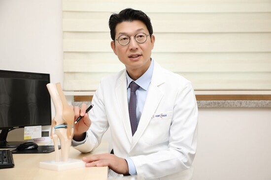 [건강 &]힘찬병원 이정훈 의무원장,...