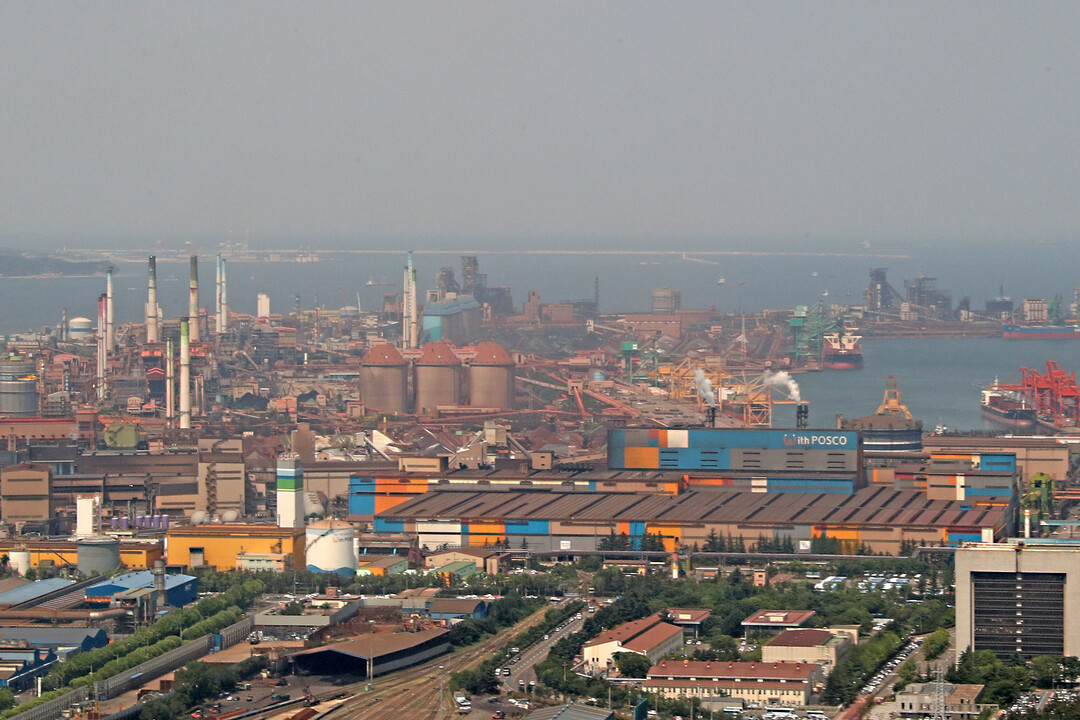 포스코, 포항제철소서 2주만에 또 가...