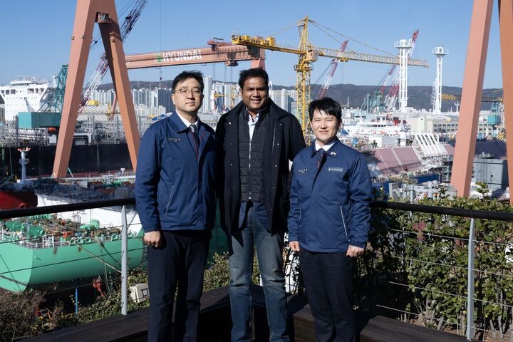 인도 타밀나두 주 산업부 장관, HD...