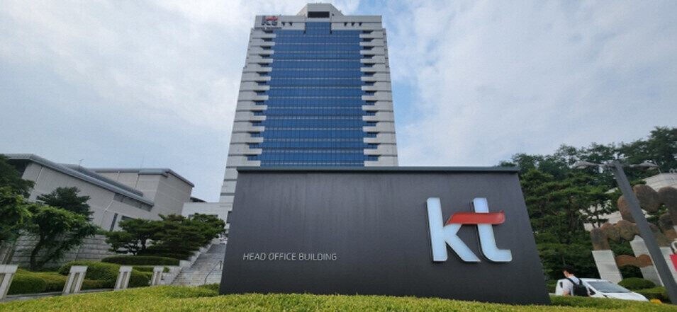 KT